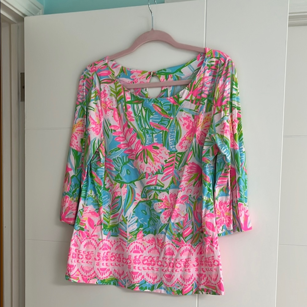 Large Lilly Pulitzer top